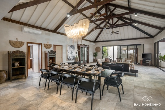 Image 5 from Spacious 6 bedroom villa with rice fieldview for sale in North Canggu