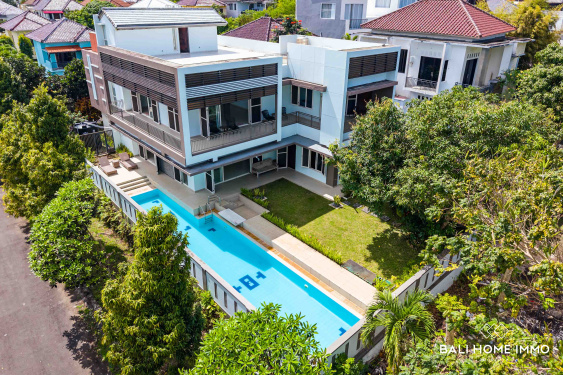 Image 1 from Vila Luas 6 Kamar Tidur dengan Taman untuk Disewa di Uluwatu Ungasan