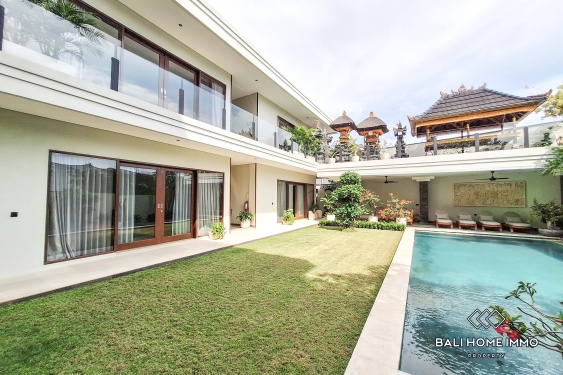 Image 1 from Dijual Villa Keluarga 7 Kamar Luas di Canggu Batu Bolong