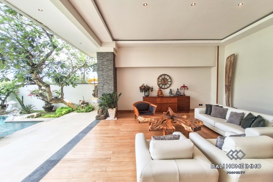 Image 6 from Dijual Villa Keluarga 7 Kamar Luas di Canggu Batu Bolong