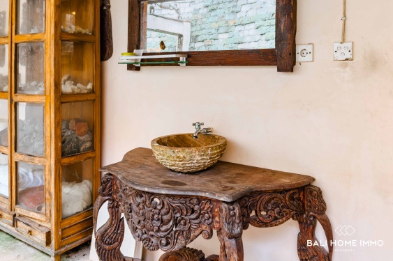 Image 17 from SPACIOUS 8 BEDROOMS JOGLO STYLE VILLA FOR SALE FREEHOLD IN BALI JIMBARAN