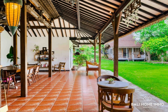 Image 12 from SPACIOUS 8 BEDROOMS JOGLO STYLE VILLA FOR SALE FREEHOLD IN BALI JIMBARAN