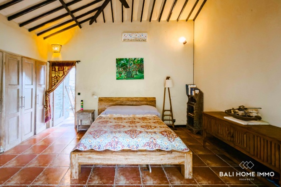Image 18 from SPACIOUS 8 BEDROOMS JOGLO STYLE VILLA FOR SALE FREEHOLD IN BALI JIMBARAN