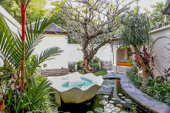 Image 3 from Spacious Family 3 Bedroom Villa for Monthly Rental in Bali Petitenget