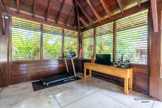 Image 17 from Spacious Joglo Style 4 Bedroom Villa for Yearly Rental in Berawa