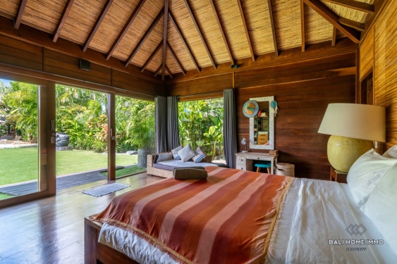 Image 8 from Spacious Joglo Style 4 Bedroom Villa for Yearly Rental in Berawa