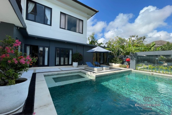Image 4 from SPACIOUS MODERN 4-BEDROOM VILLA FOR SALE AND RENT IN NUSA DUA