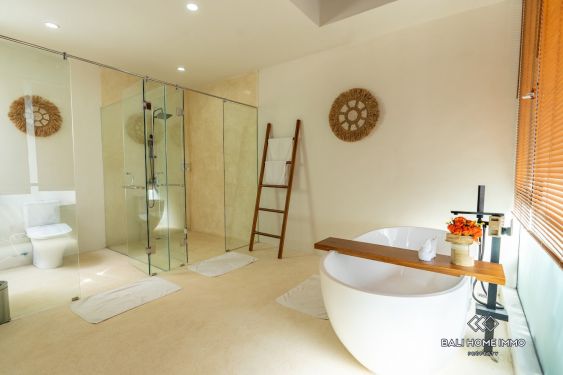 Image 13 from VILLA TROPIS LUAS DENGAN 3 KAMAR TIDUR UNTUK DISEWA BULANAN DI DEKAT PANTAI JIMBARAN