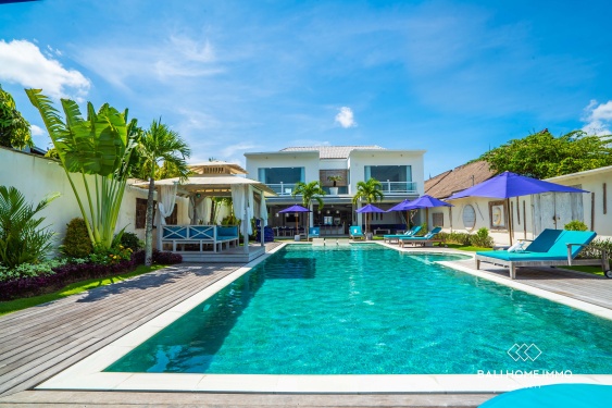 Image 2 from Spacious 3 units 4-bedroom villa with Infinity Pool for sale in Seminyak Bali