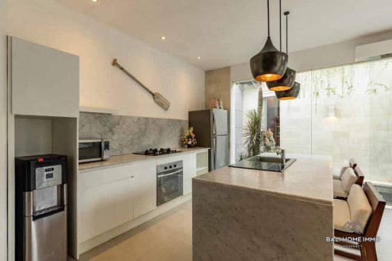 Image 8 from Vila 4 Kamar Tidur yang Indah untuk Dijual di Petitenget Bali