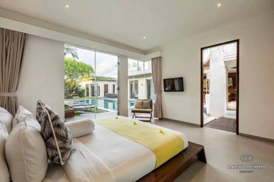 Image 15 from Vila 4 Kamar Tidur yang Indah untuk Dijual di Petitenget Bali