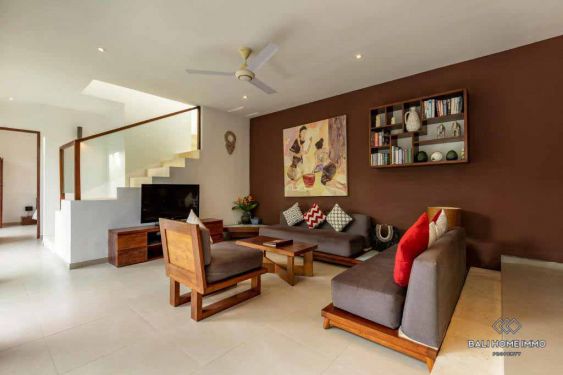 Image 9 from Vila 4 Kamar Tidur yang Indah untuk Dijual di Petitenget Bali