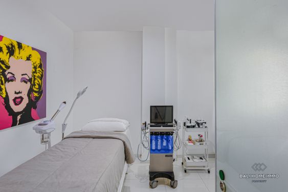 Image 2 from Ruang Komersial Depan Jalan Dijual Hak Milik di Bali Kerobokan