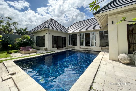 Image 3 from Superbe villa de 2 chambres à vendre en leasing à Bali Seminyak