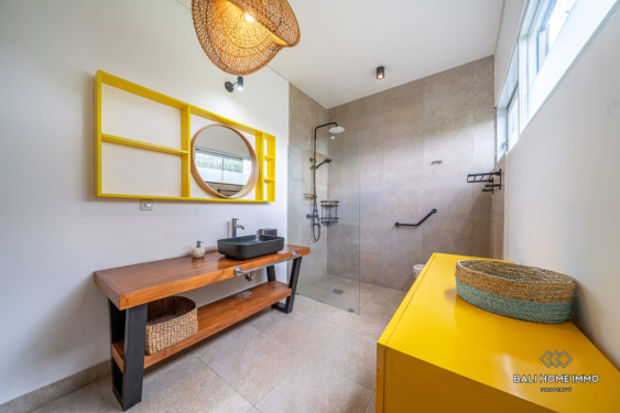 Image 15 from Vila 4 Kamar yang Menakjubkan untuk Dijual dan Disewakan di Sisi Perumahan Canggu Bali