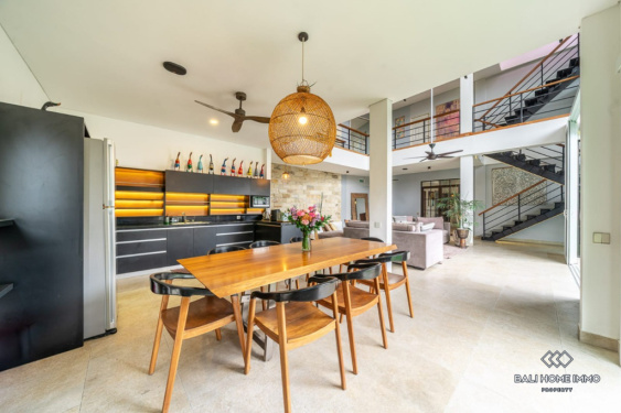 Image 4 from Vila 4 Kamar yang Menakjubkan untuk Dijual dan Disewakan di Sisi Perumahan Canggu Bali