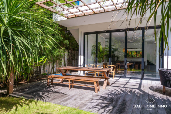 Image 3 from Vila 3 Kamar yang Menakjubkan Dijual dan Disewa di Tepi Pantai Pererenan Bali