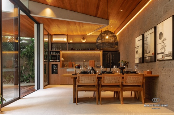 Image 3 from Villa Menakjubkan 3 Kamar Dijual di Tepi Pantai Pererenan, Bali