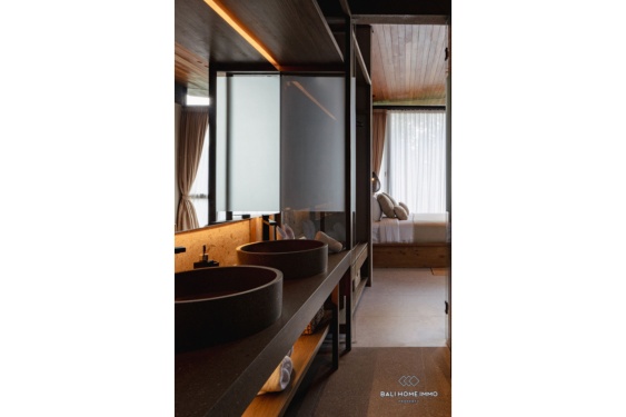 Image 16 from Villa Menakjubkan 3 Kamar Dijual di Tepi Pantai Pererenan, Bali