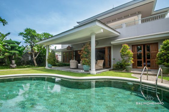 Image 2 from Stunning 3 Bedroom Villa for Sale Freehold in Bali Seminyak
