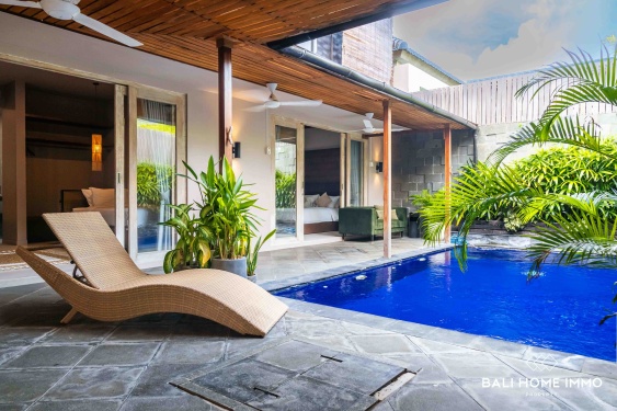 Image 1 from Vila 3 Kamar yang Menakjubkan untuk Dijual di Umalas Bali