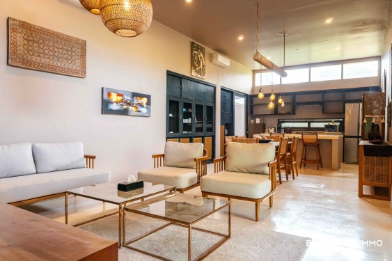 Image 4 from Vila 3 Kamar yang Menakjubkan untuk Dijual di Umalas Bali