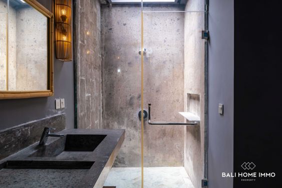 Image 13 from Vila 3 Kamar yang Menakjubkan untuk Dijual di Umalas Bali