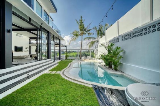 Image 3 from STUNNING 3 BEDROOM VILLA FOR SALE LEASEHOLD IN BALI CANGGU