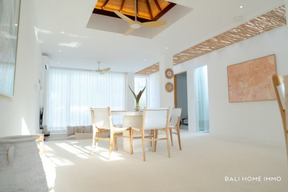 Image 8 from SUPERBE VILLA DE 3 CHAMBRES À VENDRE EN LOCATION À ULUWATU PRÈS DE LA PLAGE DE PADANG PADANG