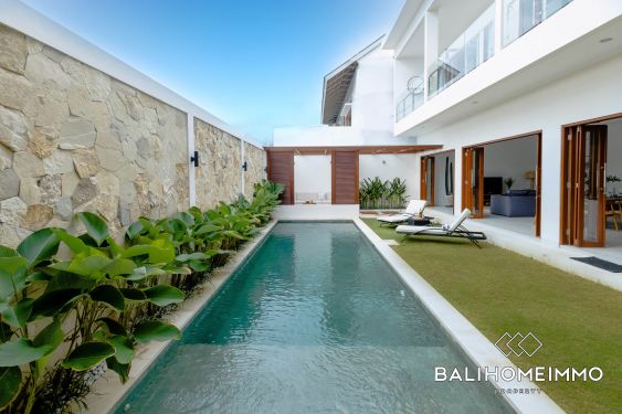 Image 2 from Superbe villa de 4 chambres à vendre en pleine propriété à Bali Seminyak.