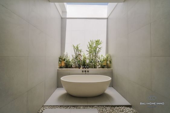 Image 19 from Villa Menakjubkan 4 Kamar Dikontrak Jangka Panjang di Bali Pererenan
