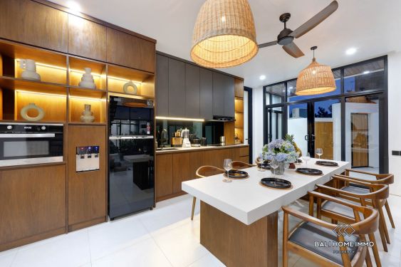 Image 13 from Stunning 4 Bedroom Villa for Sale Leasehold in Bali Pererenan