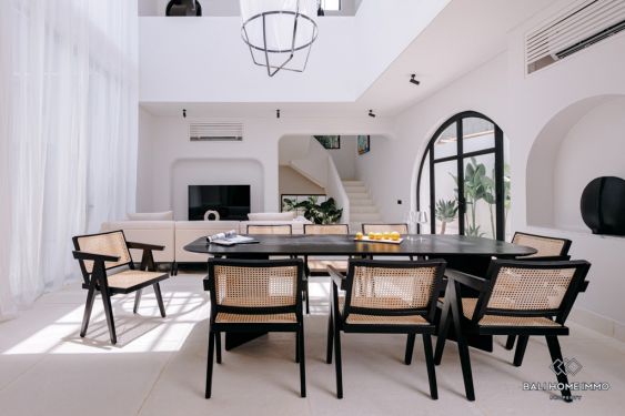 Image 5 from 4 Bedroom Villa for Rent and Sale with Ocean view in Bali near Seseh Beach