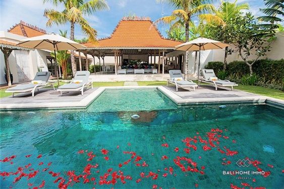 Image 1 from Stunning 4 Bedroom Villa in Prime Berawa, Canggu