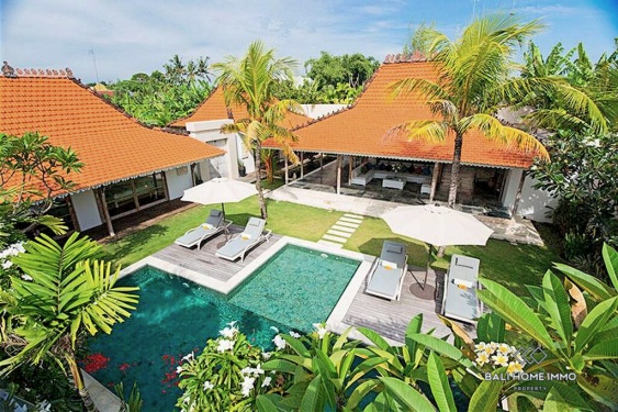 Image 5 from Stunning 4 Bedroom Villa in Prime Berawa, Canggu