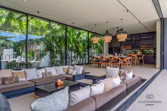 Image 7 from Stunning 4 bedrooms brand new villa for sale leasehold in Bali - Umalas