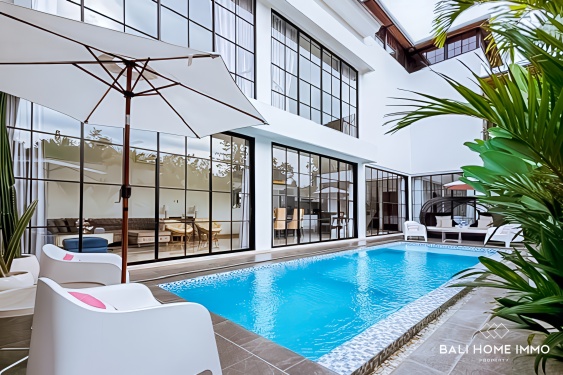 Image 1 from STUNNING 4 BEDROOMS VILLA FOR YEARLY AND MONTHLY RENTAL IN BALI - UNGASAN