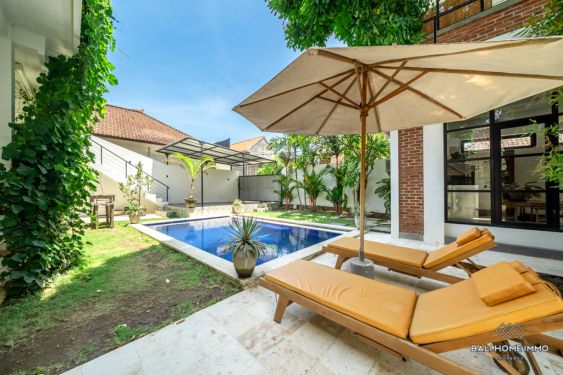 Image 3 from Villa 5 Kamar yang mengagumkan untuk Disewakan Tahunan di Bali Umalas