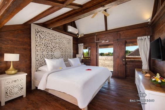 Image 14 from Stunning 5 Bedroom Villa for Sale in the heart of Batu Bolong Bali