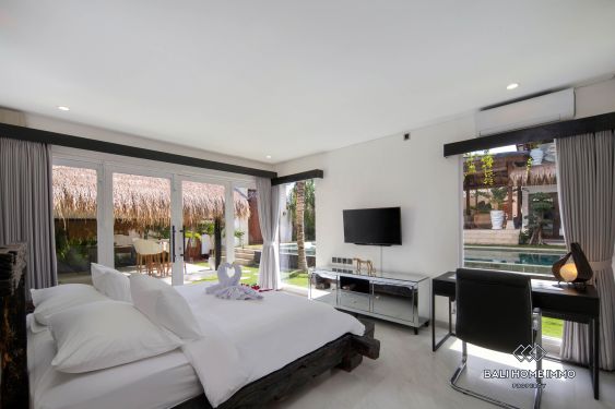 Image 9 from Stunning 5 Bedroom Villa for Sale in the heart of Batu Bolong Bali