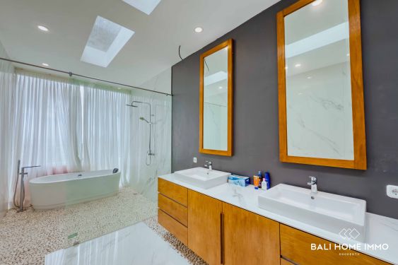 Image 17 from SUPERBE VILLA DE 5 CHAMBRES AVEC VUE IMPRENABLE SUR L'OCÉAN DANS LE QUARTIER PRIME DE BINGIN