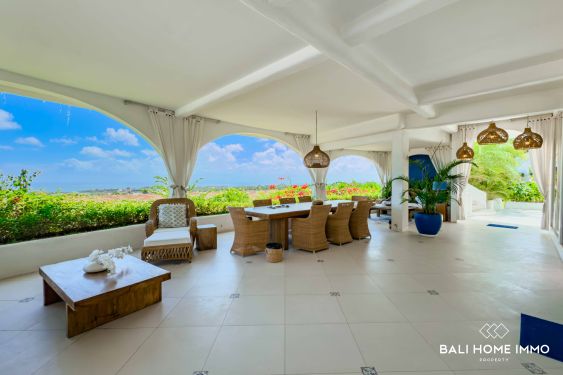 Image 6 from SUPERBE VILLA DE 5 CHAMBRES AVEC VUE IMPRENABLE SUR L'OCÉAN DANS LE QUARTIER PRIME DE BINGIN