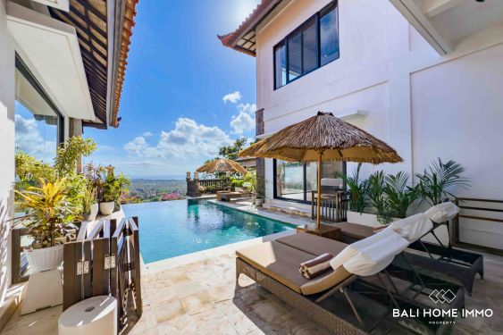 Image 1 from Dijual Vila 5 Kamar Tidur yang Menakjubkan dengan Pemandangan Panorama di Balangan