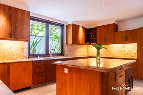 Image 16 from STUNNING 5 BEDROOMS WITH PANORAMIC OCEAN VIEW FOR SALE FREEHOLD AND RENT IN BALI JIMBARAN