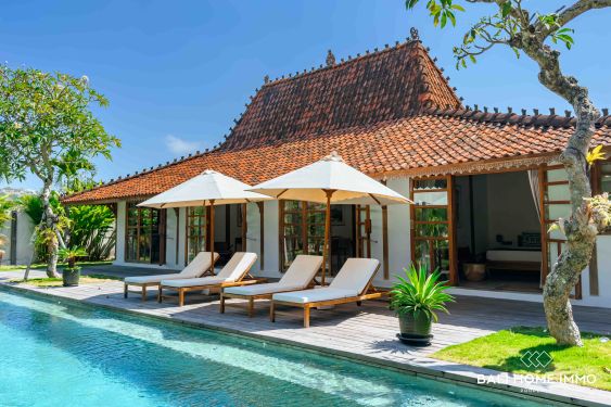 Image 3 from VILLA KAYU 5 KAMAR TIDUR YANG MENAKJUBKAN UNTUK DIJUAL SEWA DI BINGIN