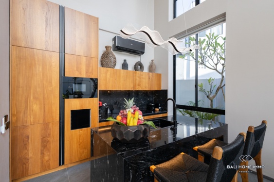 Image 7 from Stunning 6 Bedroom Villa for Sale and Rent in Bali Pererenan Beachside