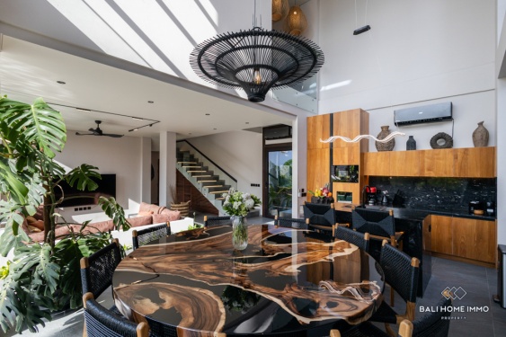 Image 6 from Stunning 6 Bedroom Villa for Sale and Rent in Bali Pererenan Beachside