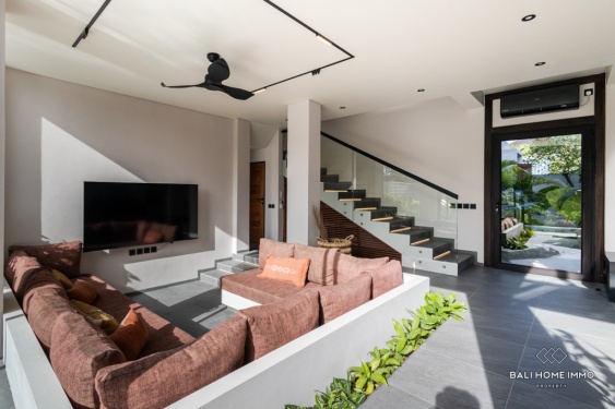 Image 3 from Stunning 6 Bedroom Villa for Sale and Rent in Bali Pererenan Beachside