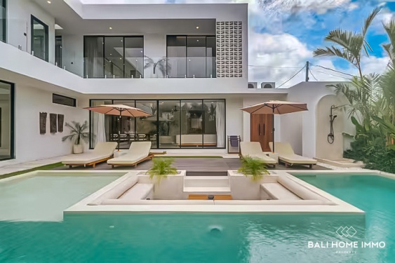 Image 2 from Superbe villa neuve de 5 chambres à vendre à Tumbak Bayuh