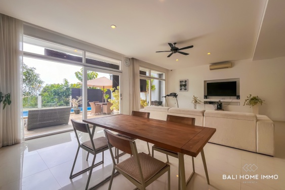 Image 6 from MAGNIFIQUE VILLA EN PLEINE PROPRIÉTÉ AVEC VUE SUR LA JUNGLE ET L'OCÉAN À UNGASAN